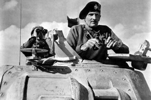 Britisk officer i kampvogn, historisk krigsfoto